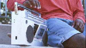 [AE预设+脚本] 300组复古胶片故障叠加效果摄像机视频无缝转场预设 Punch Hole Transitions Library