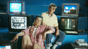 [AE预设+脚本] 300组复古胶片故障叠加效果摄像机视频无缝转场预设 Punch Hole Transitions Library