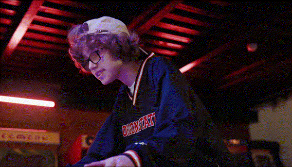 [PR模板] 300个复古显示信号损坏噪点叠加聚焦扭曲视频转场预设 CRT Transitions